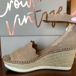 Crown Vintage Wedges Size 8